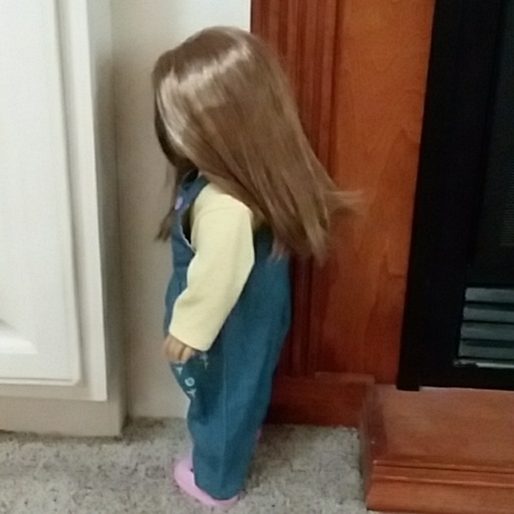 American girl doll - Picture 2 of 3